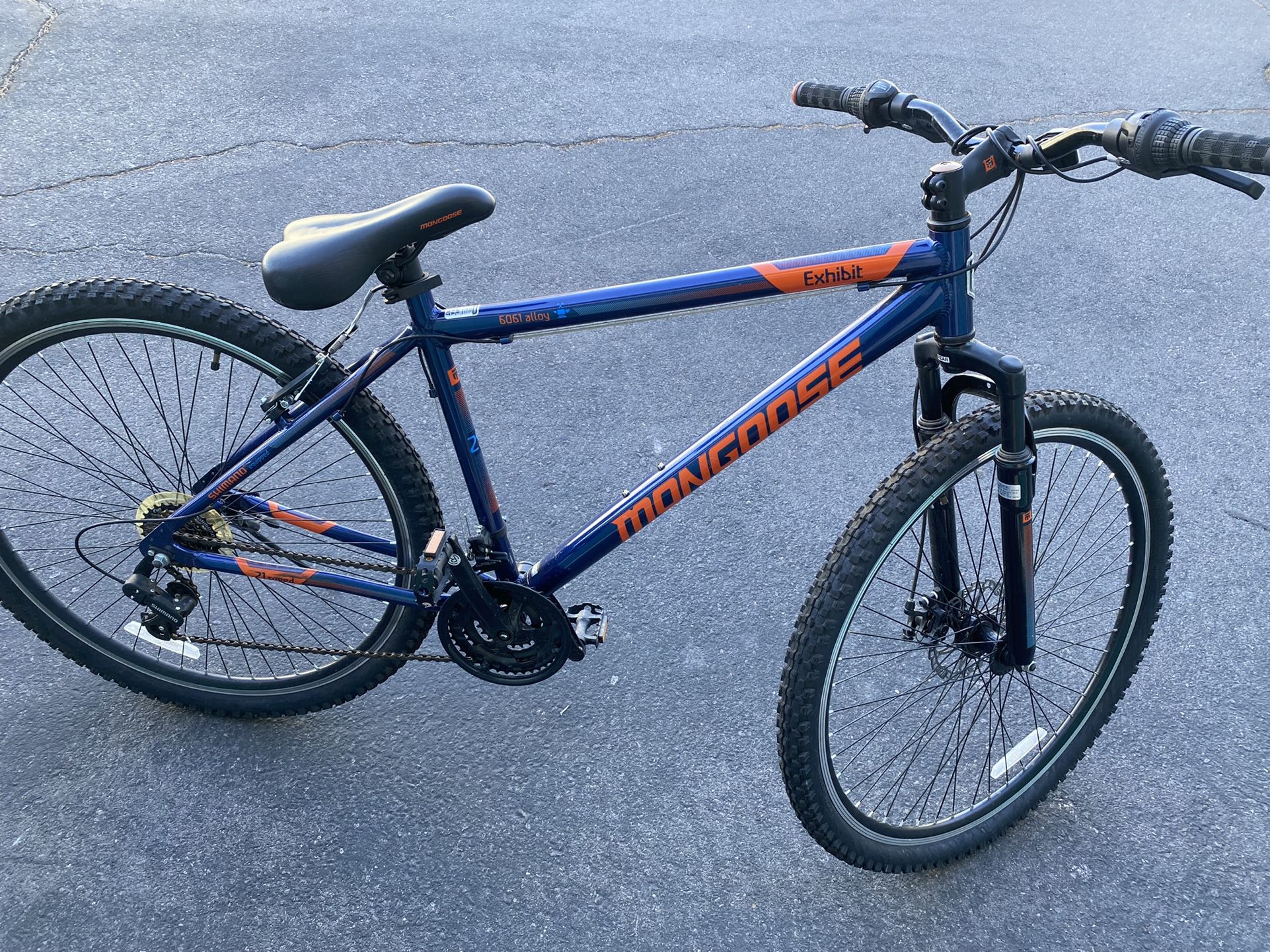 Mongoose Exhibit 6061 Alloy Bike