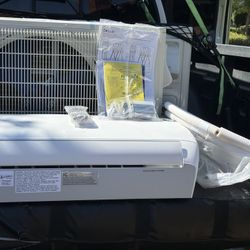 Della Mini Split 12000 BTU 