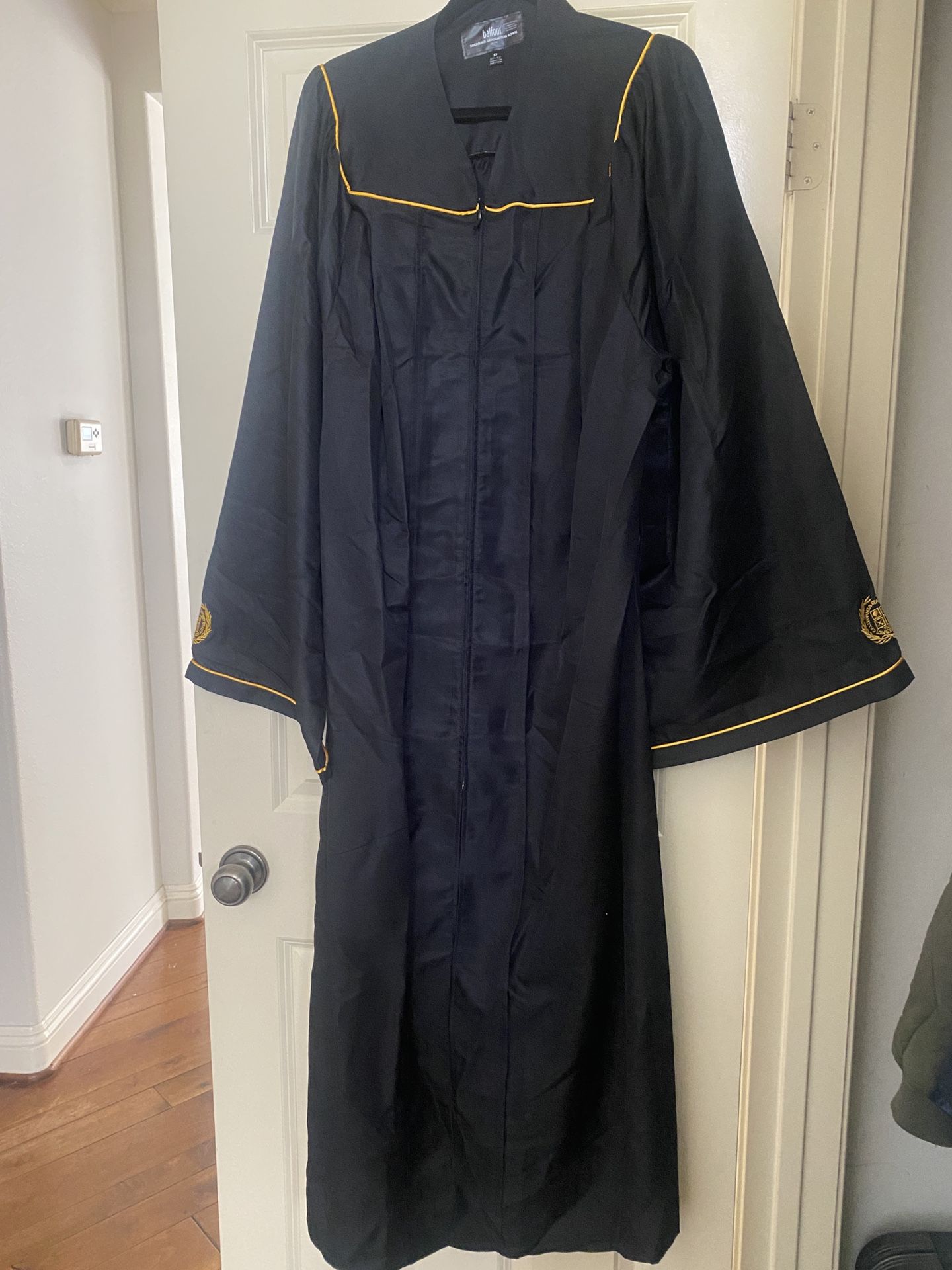Cal State Long Beach Graduation Cap And Gown