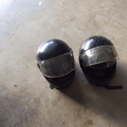 2 Smell Full Face Motorcycle Helmets