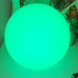 Borelor LED ball light. 