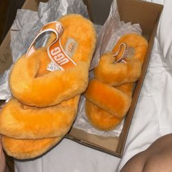 orange ugg slides size 7womens