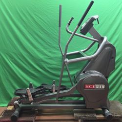  SXT7000 Elliptical