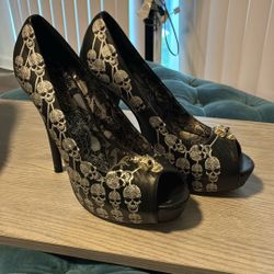 Iron Fist Heels Woman’s US size 9