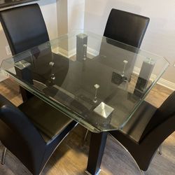 Black Squared Glass Dinning table - 4 Chairs 