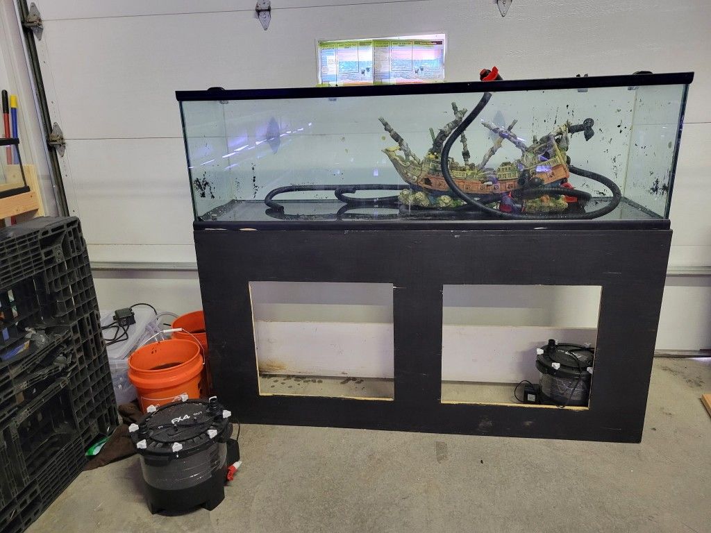 Used 125 Gallon Tank 