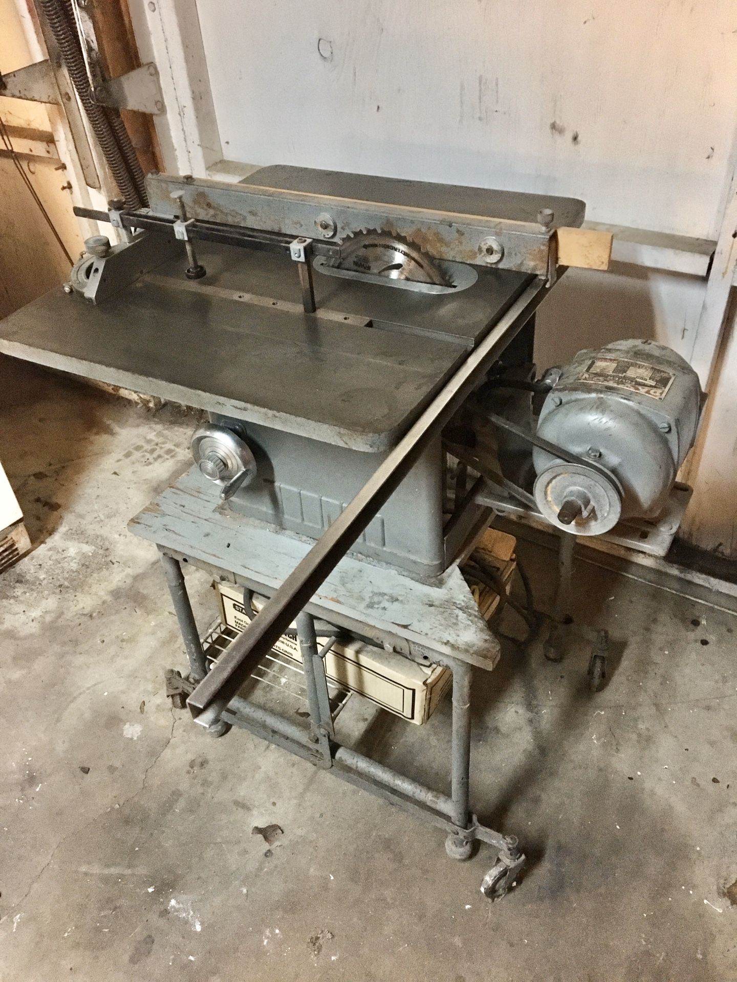 Delta Milwaukee Homecraft 34500 Table Saw for Sale in Upland, CA OfferUp