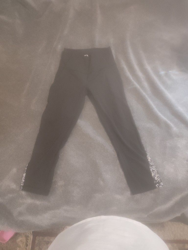 Lululemon Size 4