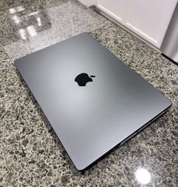 M3 pro MacBook Pro 14” silver 18gb 512