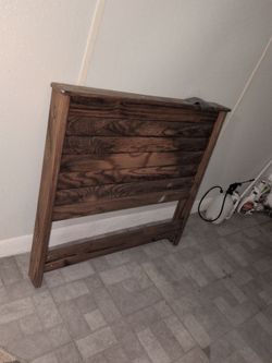 Wood twin head board and hardware