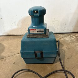 Makita Finish Sander