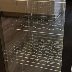 Vinotemp Beverage  Refrigerator 