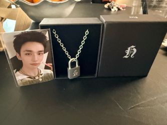 HYUNJIN celebrATE lock necklace