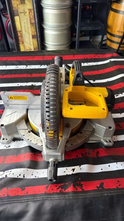 Dewalt miter saw 10” blade