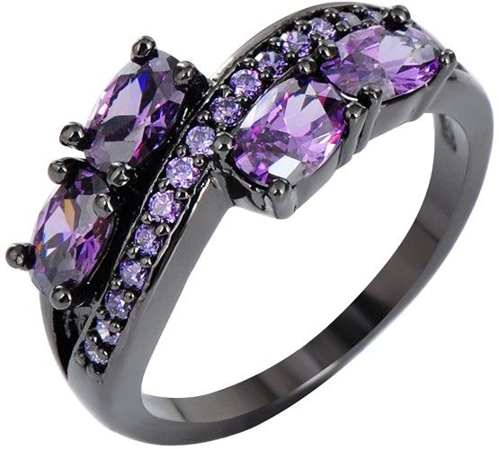 3.7ct Elegant Purple Amethyst 10kt Black Gold ring