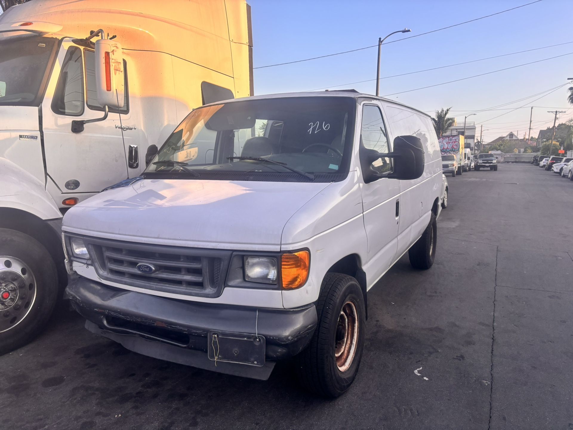 2004 Ford E-250