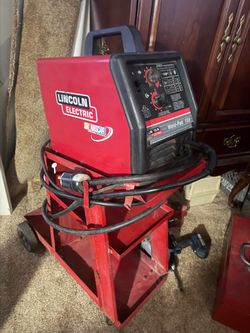 Lincoln Electric Weld-Pak 155 MIG Welder