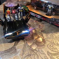 batman cars die cast 1/18 and 1/24 scale new