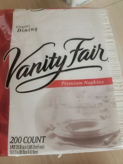 a package of Vanity Fair 3-ply premium dinner napkins with a 200-count capacity.