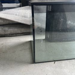 30 Gallon bowfront Fish Tank