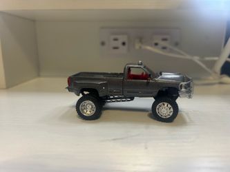 1/64 Chevy 3500 diecast