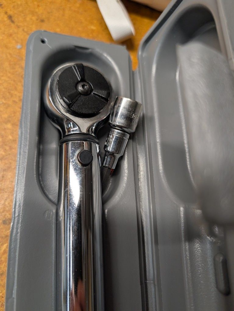 Adjustable torque wrench