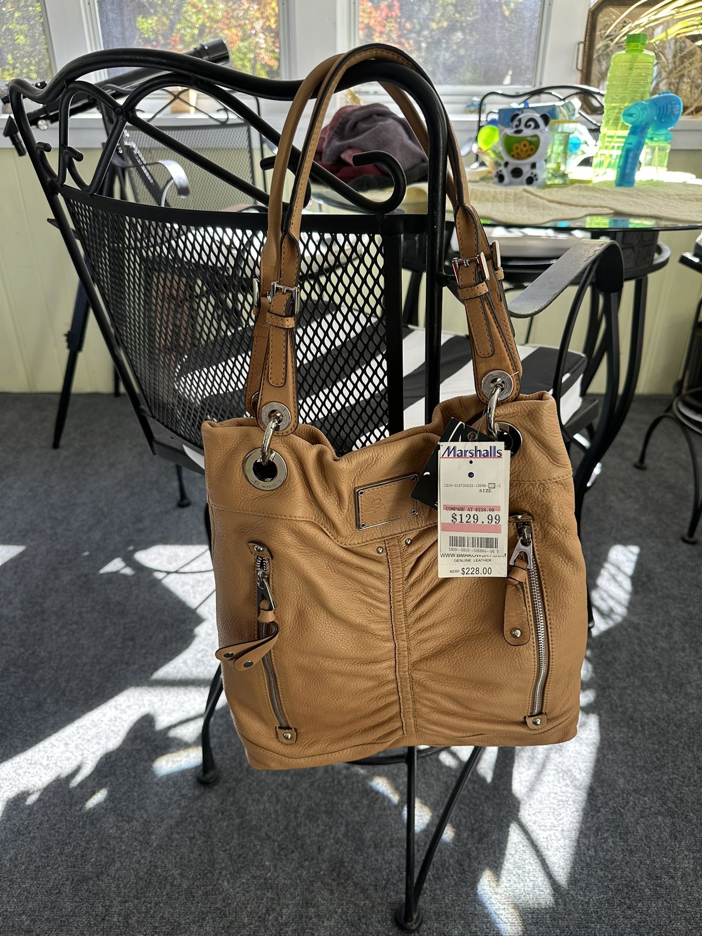 Brand New With Tags Never Used BMAKOWSKY Leather Purse With Dust Bag. Smoke Free/Pet Free Home