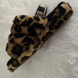 UGG  Fluff Yeah Slide Spotty - Size 9