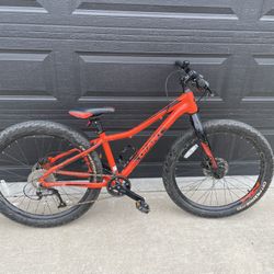 Giant Aluxx XTC Jr+ Mountain Bike
