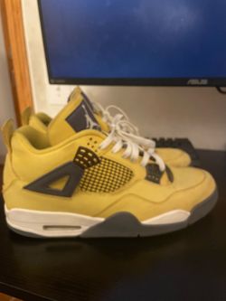 Lightning Jordan 4