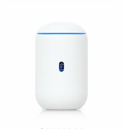 Ubiquiti Networks UDR7 UniFi Dream Router 7, Desktop 10G Gateway