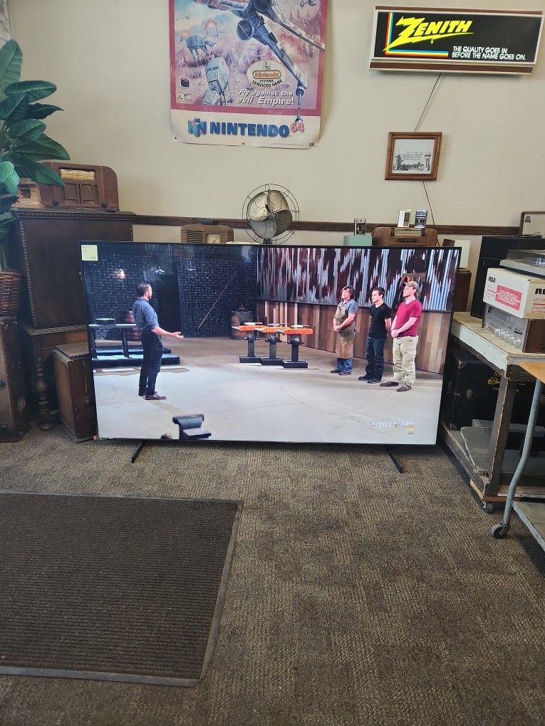 2024 85" Samsung TV