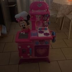 Minnie Mouse Kitchen 