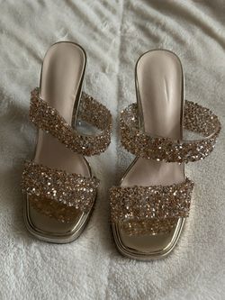 Brand NEW Gold Sparkle Heals
