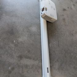 Nice Projector And Projector screen That Is Retractable 