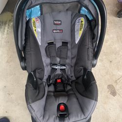 B.O.B Infant Car seat And Base