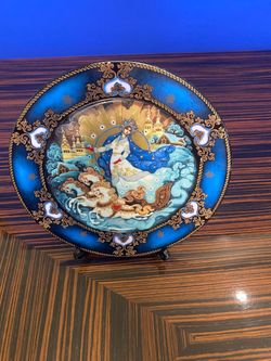 Russian Decorative Collector Plate Folk Art