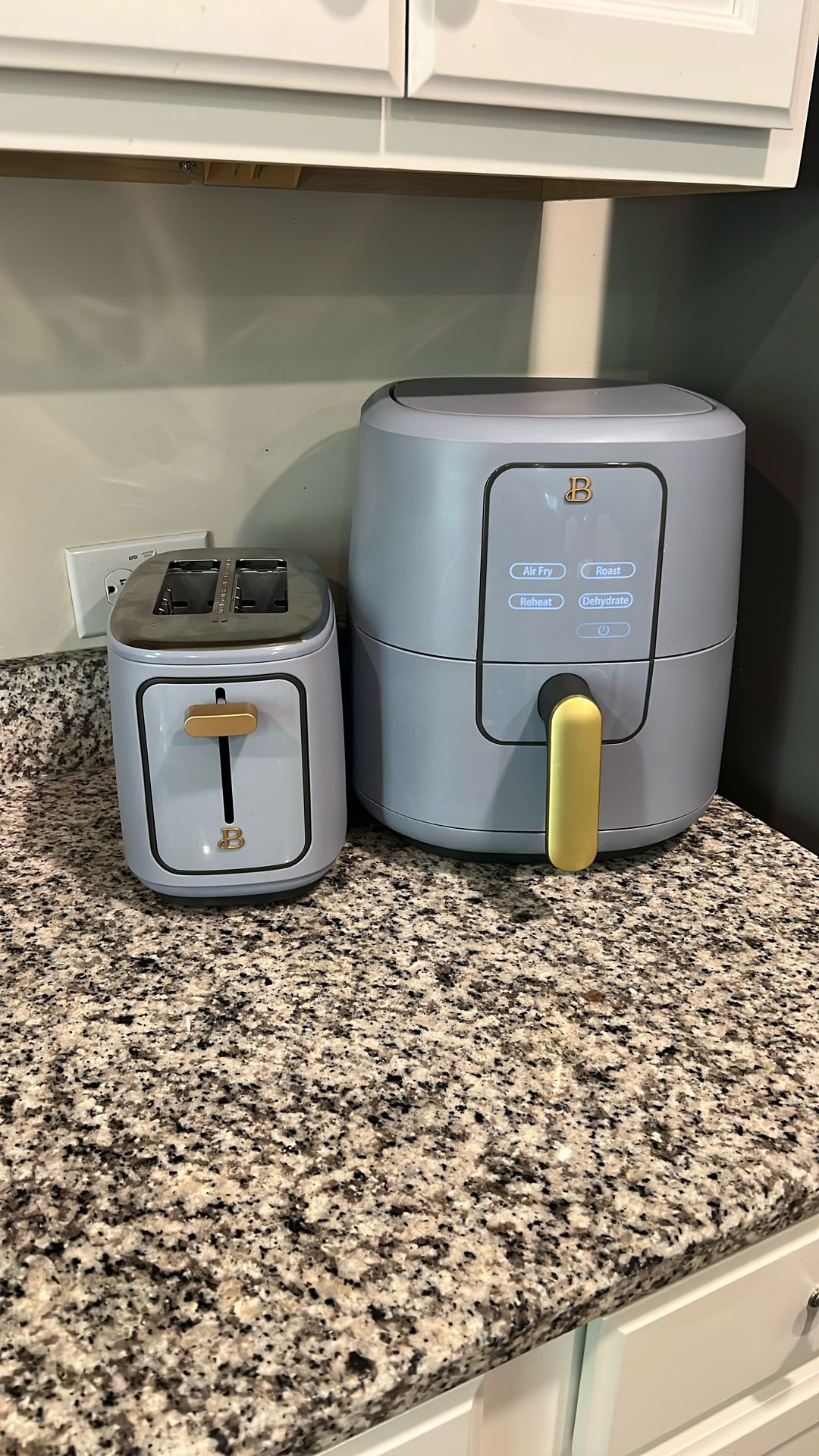 Beautiful Brand Matching Toaster And Air Fryer Set