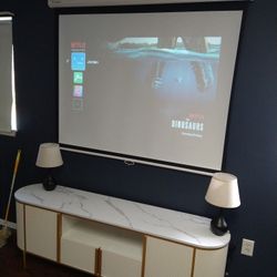 Projector With Projector Screen 