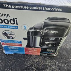 Ninja Foodi Pressure Cooker With Baking Kit