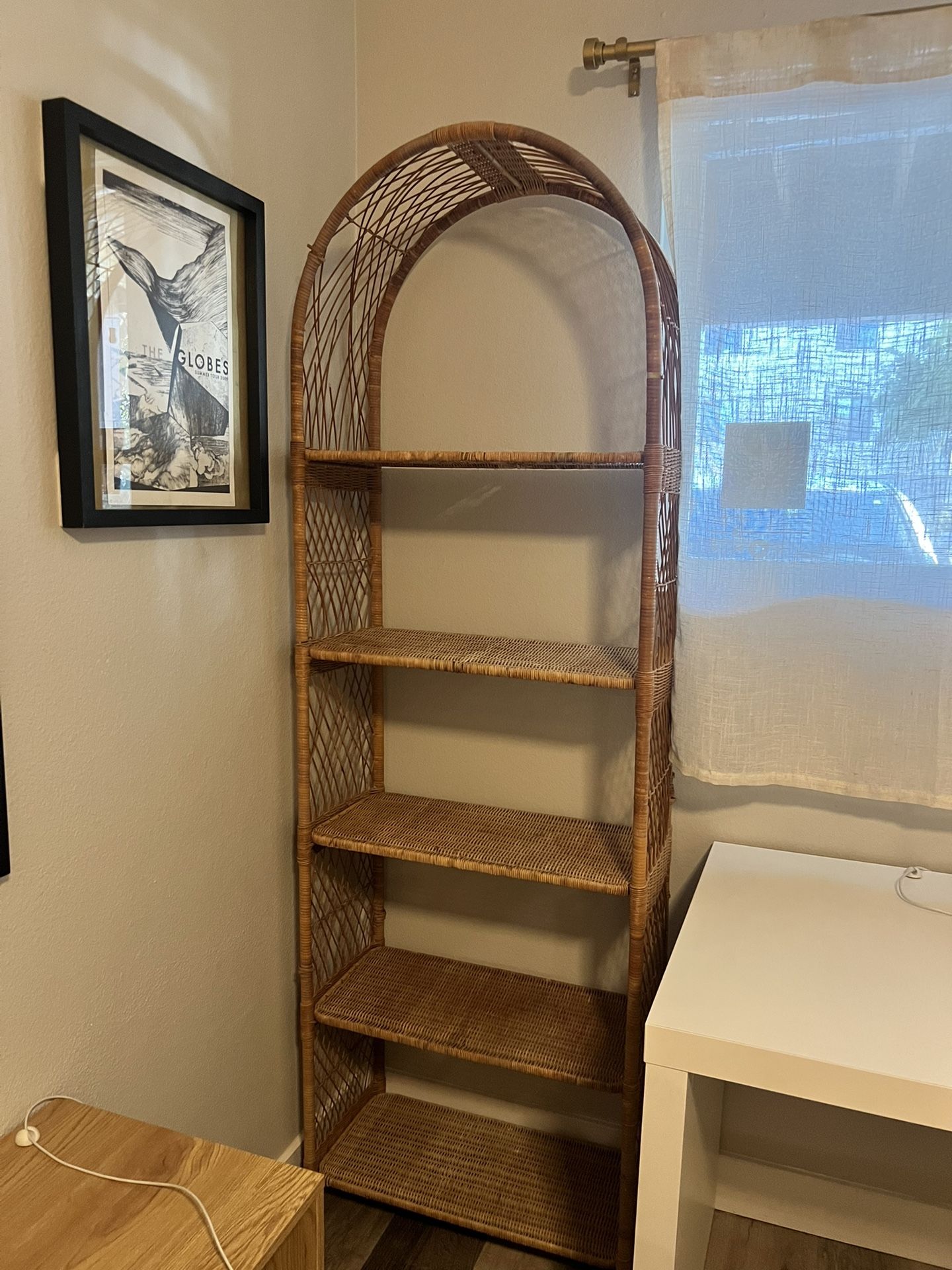 Wicker shelves 