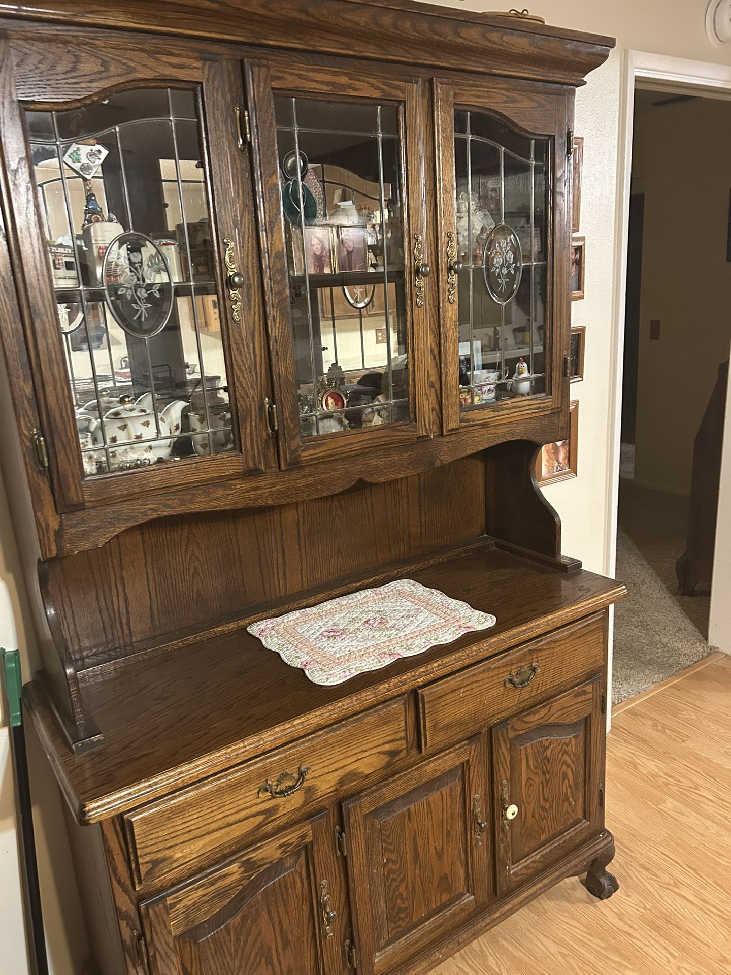Beautiful China Cabinet 