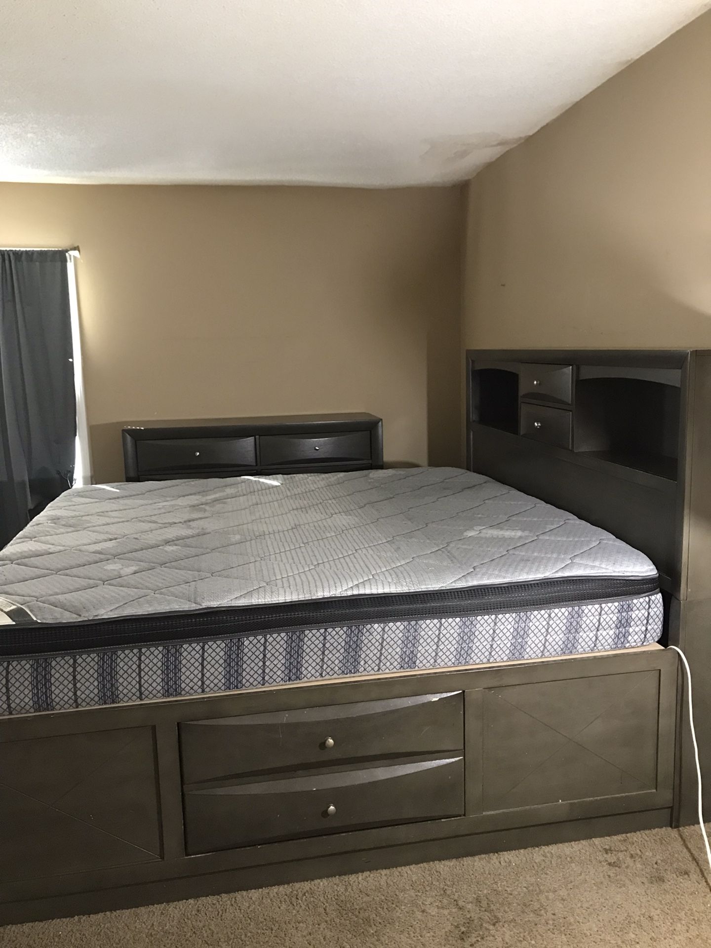King Size Bed With Mattress, Bed Frame & Dresser.