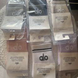 🧦 New Unisex Crew Socks – Multiple Colors (6 Pairs Bundle)