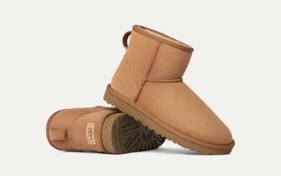 Brand New 100% Authentic UGG Classic Mini II Chestnut 1016222 Women's Boots Size 6