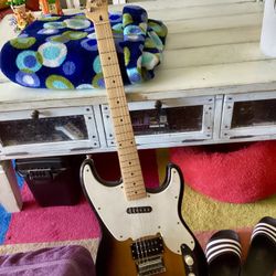 Squier 51 Vintage Modified With Hard Shell Case