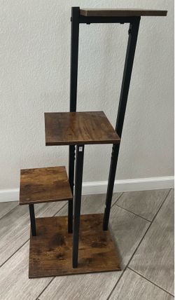 Plant stand- wood & metal