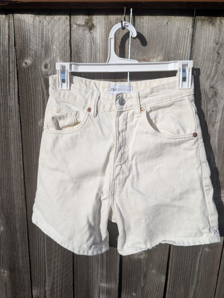 Zara Jean Shorts ****NEW PHOTOS