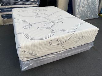 Queen Cooling Gel Hybrid Memory Foam Mattress!