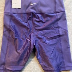 NWT Women’s Size Small Nike Shorts 